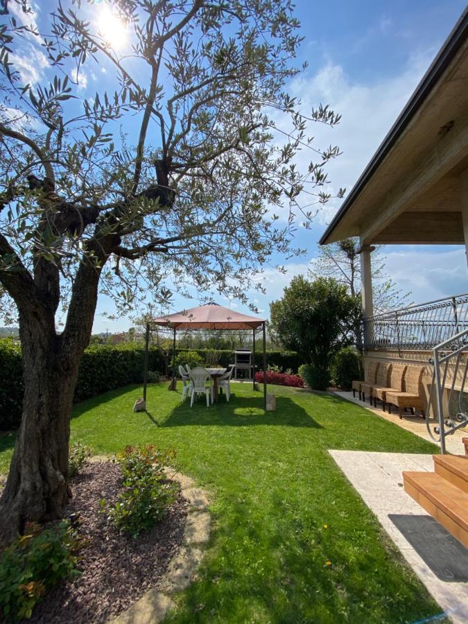 Casa Luigi - Appartamenti A Peschiera Del Garda Exterior foto